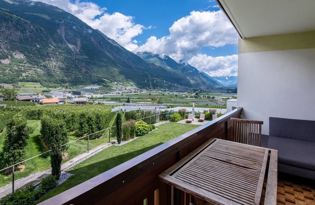 Apartamento 'Schlossblick' con vistas a la montaña, jardín compartido y Wi-Fi