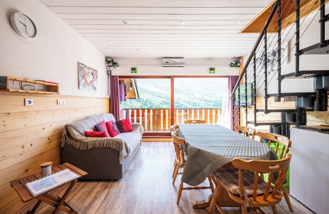 Apartamento 'Schnoucky' con vistas a la montaña, balcón y Wi-Fi