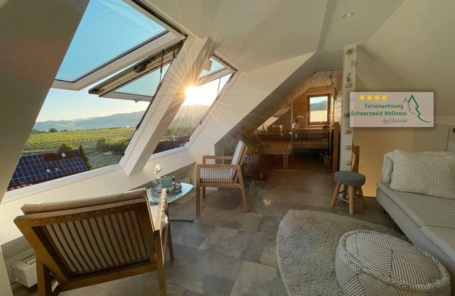 Apartamento 'Schwarzwald-Wellness byHannes' con vistas a la montaña, Wi-Fi y aire acondicionado