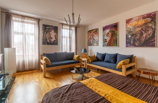 Apartment Sirius C in center of CB.