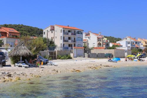 Apartment Slatine 14541d
