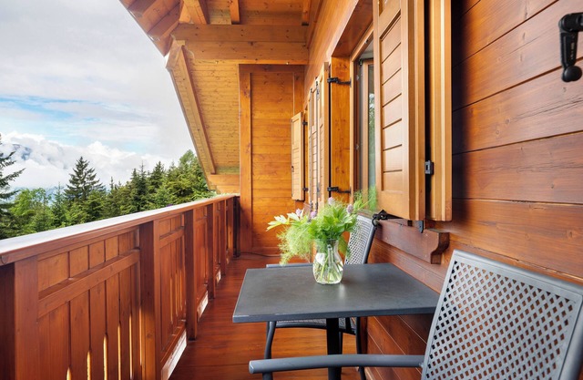 Apartamento 'Sonnblick' con vistas a la montaña, jardín compartido y Wi-Fi