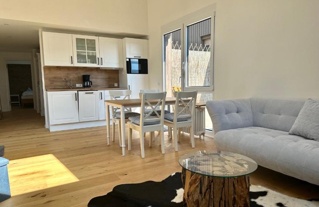 Apartment Sonnenschwan - Neurenoviert, zentrumsnah und ruhig