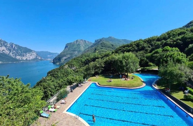 Apartamento 'Stella On Lake Como' con vistas al lago, Wi-Fi y aire acondicionado