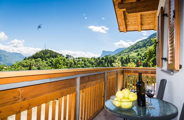 Apartamento 'Stettnerhof Ifinger' con vistas a la montaña, terraza y Wi-Fi