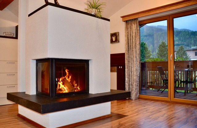 Landhaus Waldhart - vacation with fireplace and view in the middle of the Ötztal