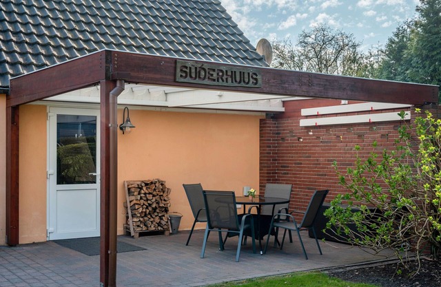 Apartamento 'Süderhuus' con terraza privada, jardín privado y Wi-Fi