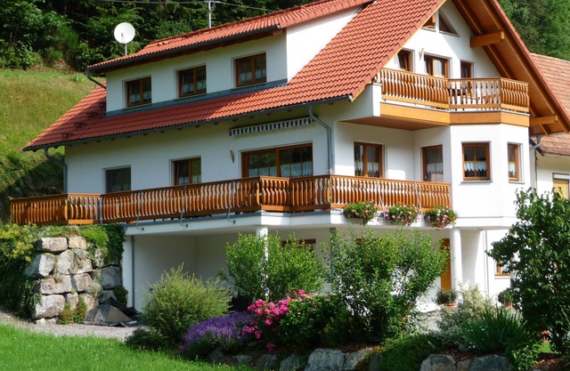 Apartamento 'Sum' con vistas a la montaña, jardín compartido y Wi-Fi