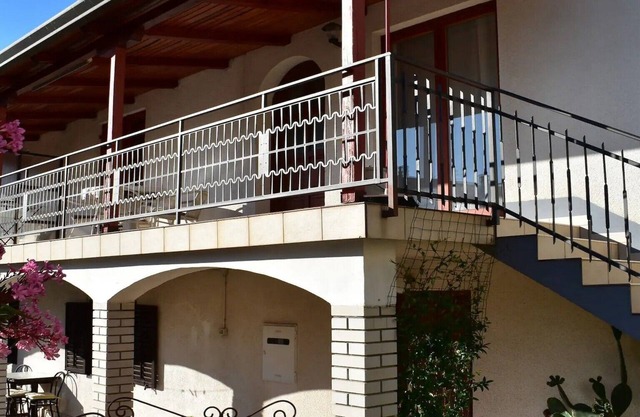 Apartment Take a Look - Three Bedroom Apartment with Terrace