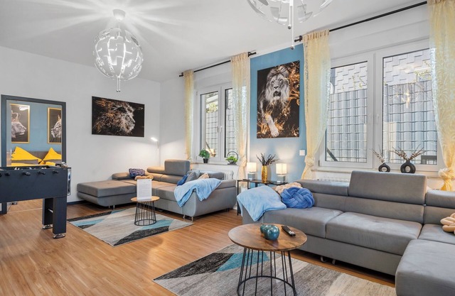 Apartamento 'The Golden Lion - Quiet - Car Park' con jardín privado y Wi-Fi