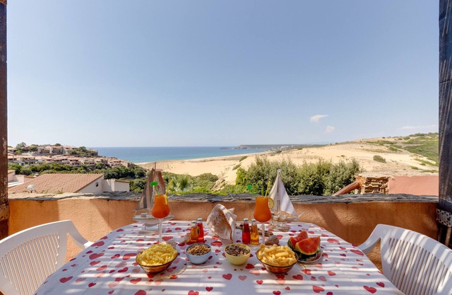 Apartamento 'Torre dei Corsari - Dune d'Oro' con vistas al mar y terraza