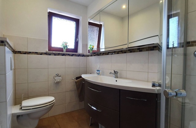 Apartamento Untersberg (52 m²) con 2 habitaciones, sep. Cocina, ducha / WC, balcón