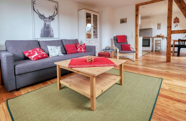 Apartment upstairs, 69sqm, 2 bedrooms, 1 living room / bedroom, max. 5 people