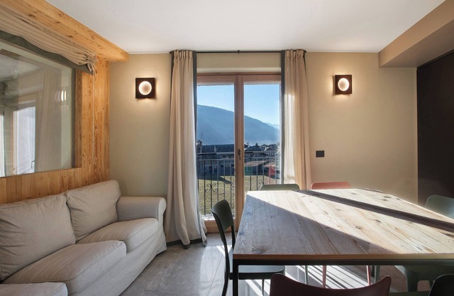 Apartamento 'Viez' con vistas a la montaña, balcón y Wi-Fi