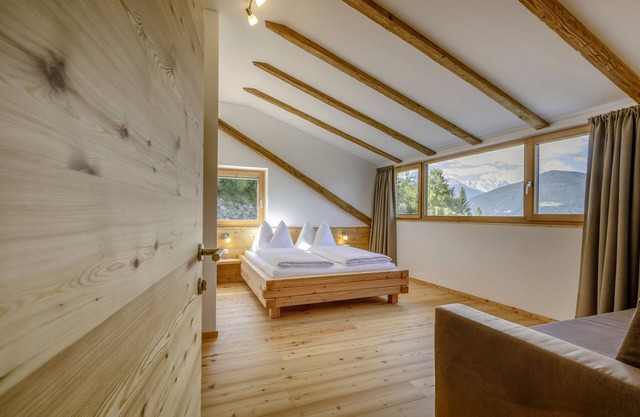 Apartamento 'Vernalhof Apt Panorama' con vistas a la montaña, terraza compartida y Wi-Fi
