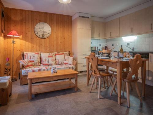 Apartment Vers Saille by Interhome