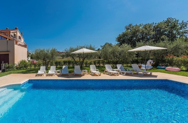 Vetrina-Shared Pool / Apartment A1 with Balcony