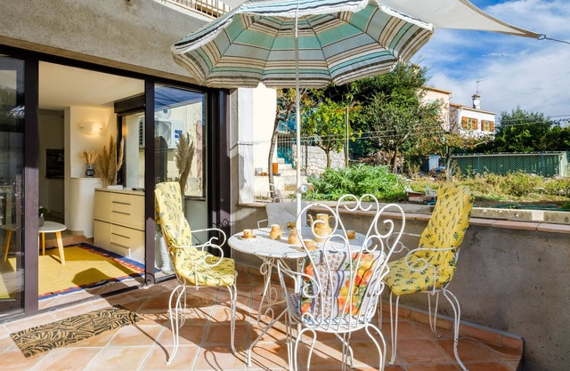 Apartment 'Villa De Jean-henri' with Private Terrace, Wi-Fi and Air Conditioning