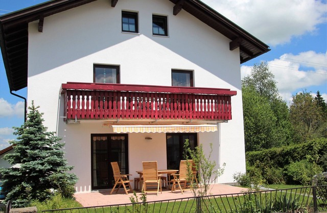 Apartamento 'Villa Hilde' con vistas a la montaña, terraza privada y Wi-Fi