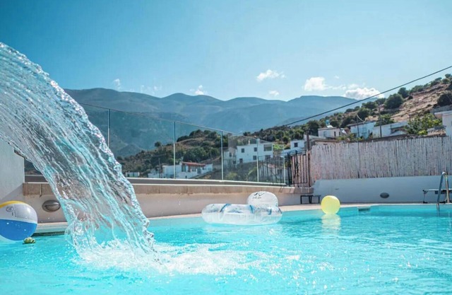 Apartamento 'Vothoni' con vistas a la montaña, Wi-Fi y aire acondicionado
