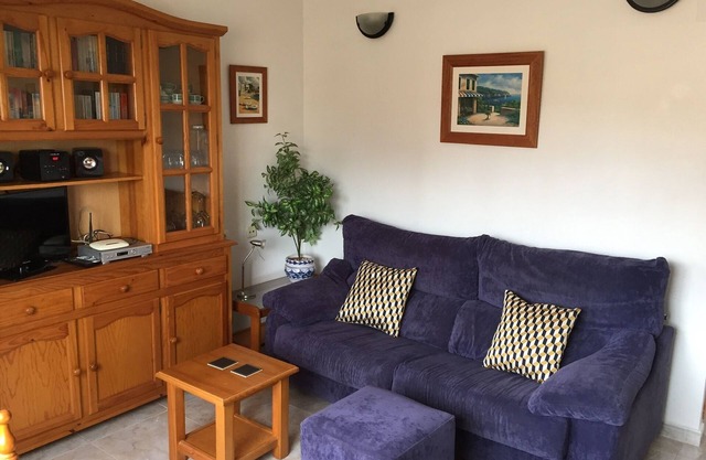 Apartamento con gran piscina de 12 minutos a pie de Plaza de Villamartín