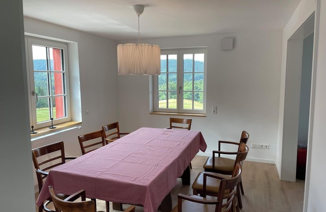 Apartamento 'Waldwiese' con vistas a la montaña y balcón