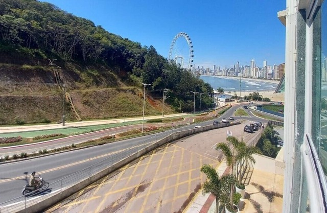 Apartment With Sea View - Next to Ferris Wheel