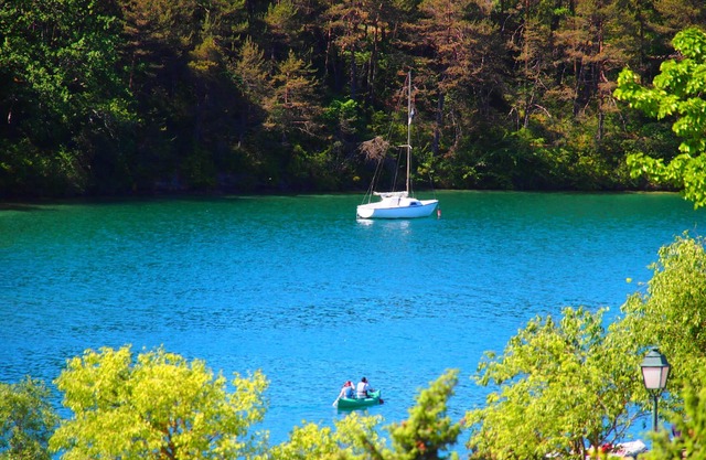 APARTAMENTO CON TERRAZA EN EL LAGO D'ESPARRON DE VERDON