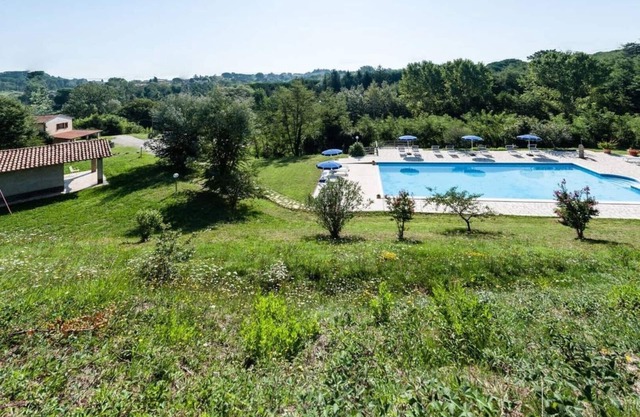 Apartment with 3 bedrooms, 2 bathrooms and terrace with barbecue