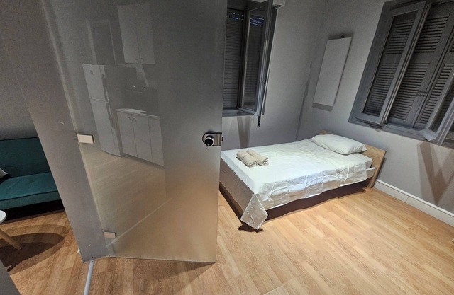 Apartment with AC in Egaleo