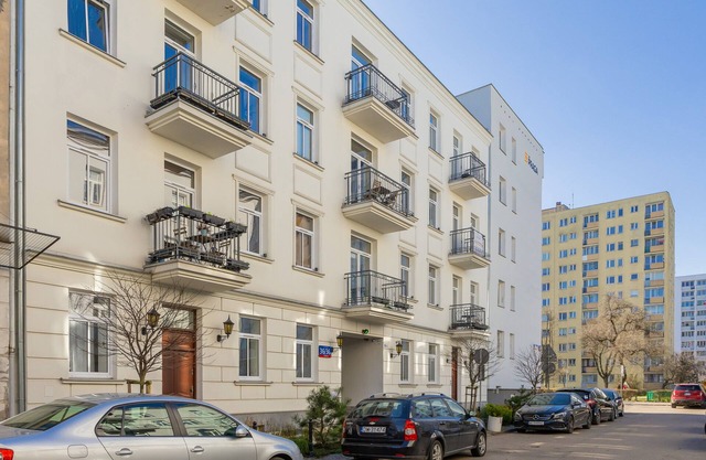Apartment With Bath in Warsaw by Renters