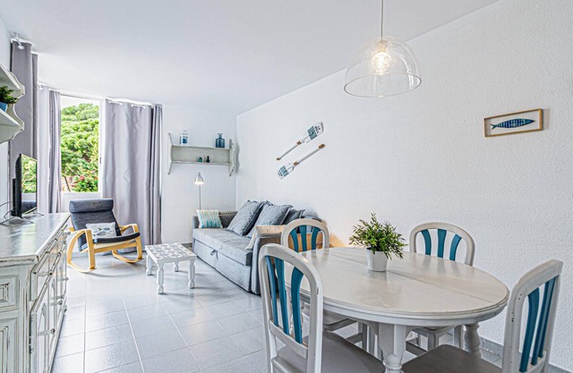 Apartamento con terraza a unos pasos de la playa