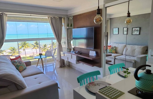 Apartment with full view of the Intermares sea