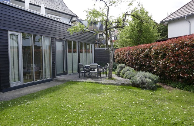 Apartamento con jardin