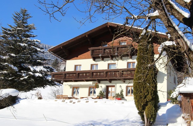 Apartment with Garden, Garden Furniture, BBQ