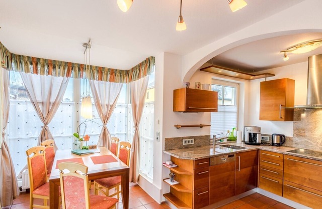 Apartamento con jardin incl. Plaza de aparcamiento subterráneo