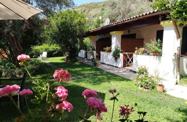 Apartment with garden 200meters from the Sea