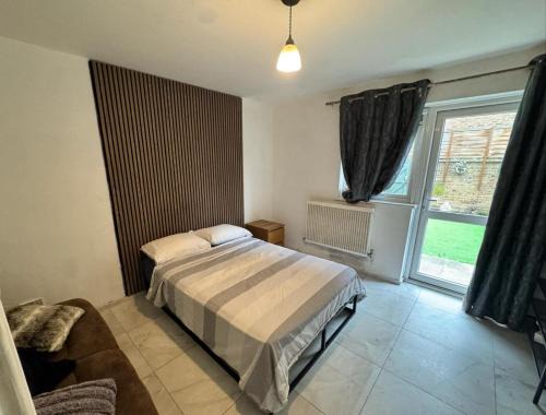 Apartment with garden near London Eye
