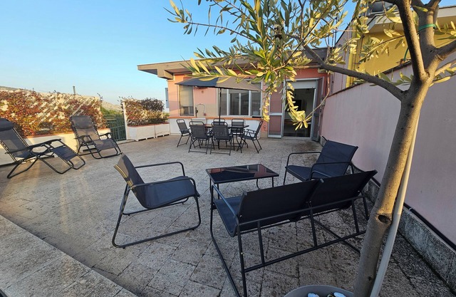 Apartment with large terrace near Syracuse - Comfort and relaxation in Sicily