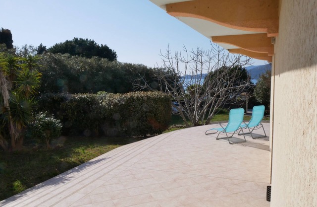 Apartment with large outdoor space 300m from the beach - Sagone