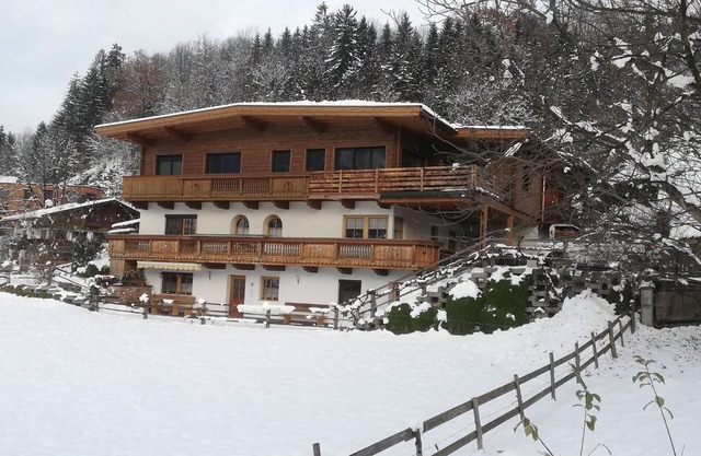 Apartamento con jardín y vistas impresionantes a las montañas de Zillertal