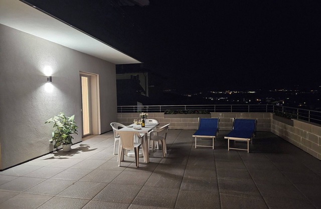 Apartment with panoramic terrace and romantic dinners