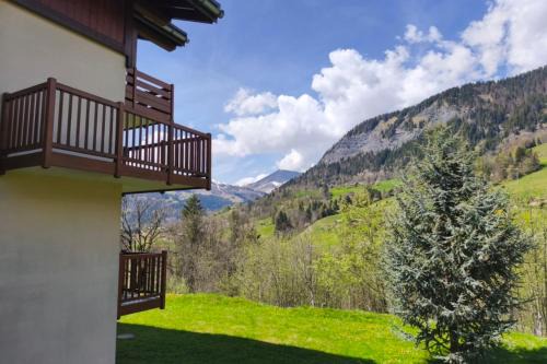 Apartment with pool at the foot of the slopes