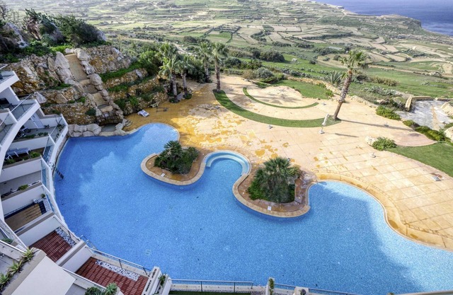 Apartment With Pool-hosted by Sweetstay
