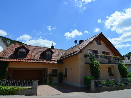 Apartment with private terrace in Prunn