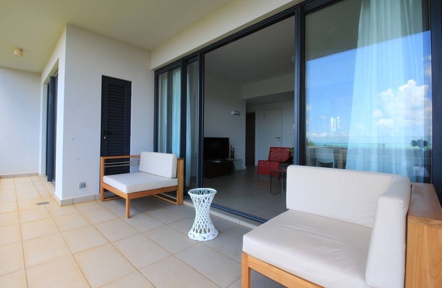 Apartamento con vistas al mar en Azuri, Roches Noires
