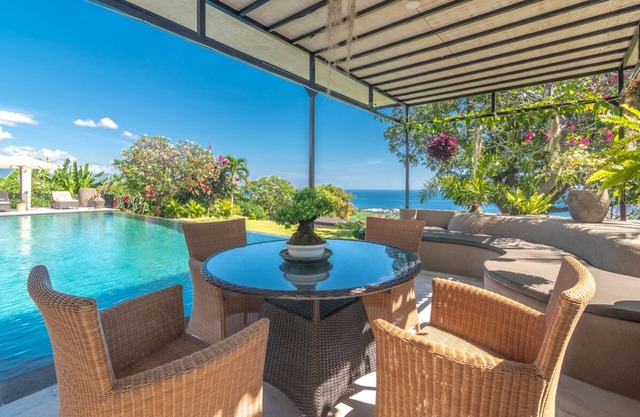 Apartment With Sea & Rice Field View