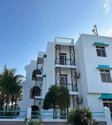 Apartment with sea view in Blue Bay, 125 m², near beach
