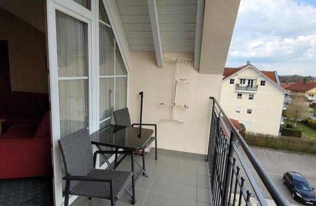 Apartment with separate bedroom 40 m2 in a cozy apartment house
