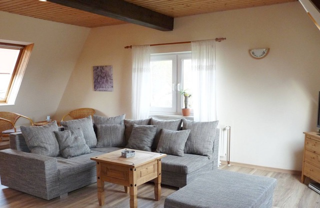 Apartamento con terraza, vistas al lago y cerca de la naturaleza para 4 personas (max 6)